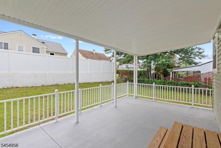 Property listing MLS 4047978 photo 30