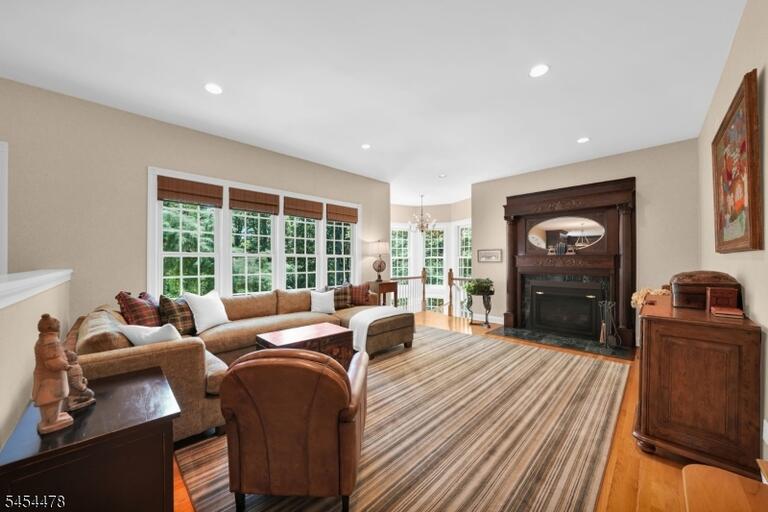 Property listing MLS 4047990 photo 15