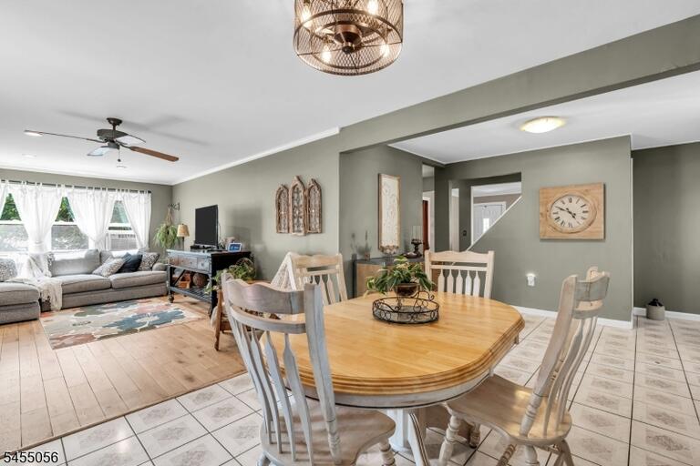 Property listing MLS 4048017 photo 9