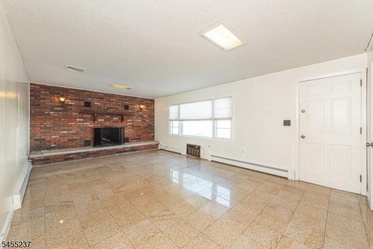 Property listing MLS 4048031 photo 20