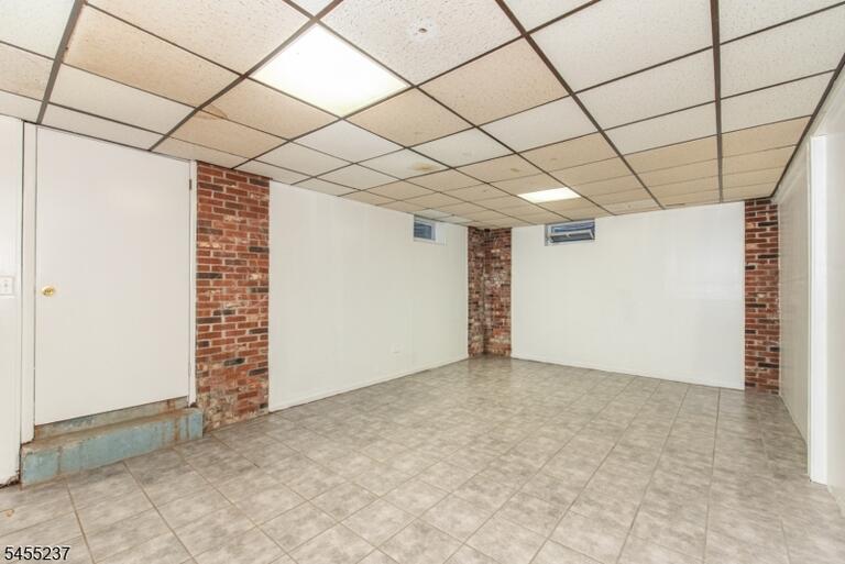 Property listing MLS 4048031 photo 25