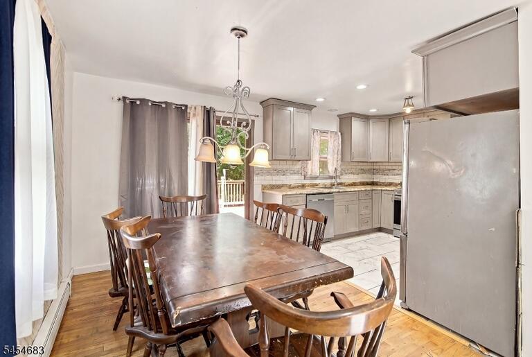 Property listing MLS 4048037 photo 12