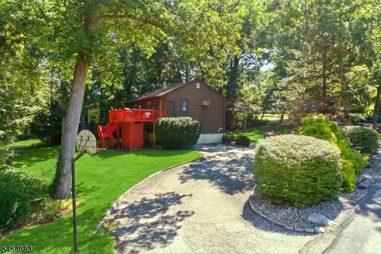 Property listing MLS 4048037 photo 24