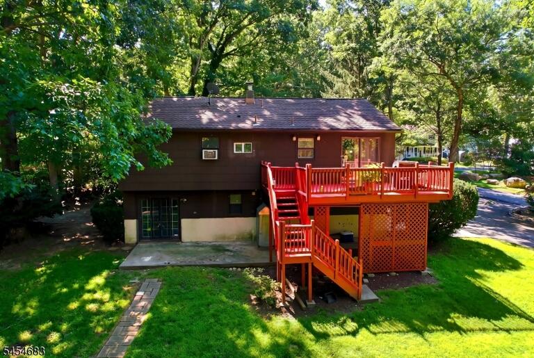 Property listing MLS 4048037 photo 26