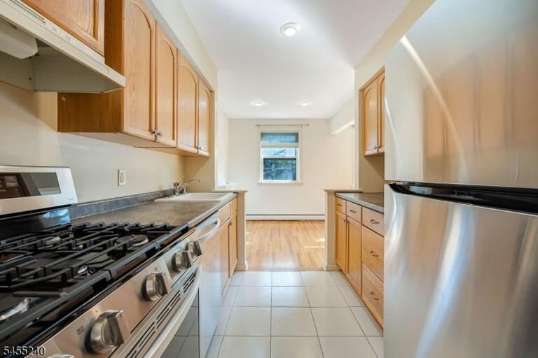 Property listing MLS 4048046 photo 9