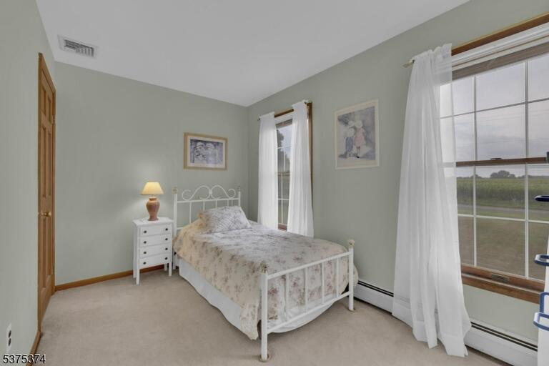 Property listing MLS 4048049 photo 33