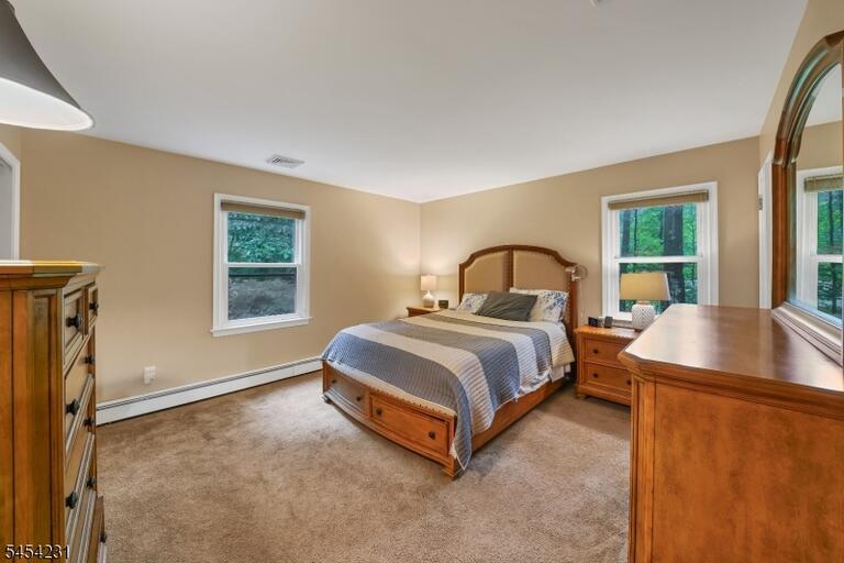 Property listing MLS 4048056 photo 17