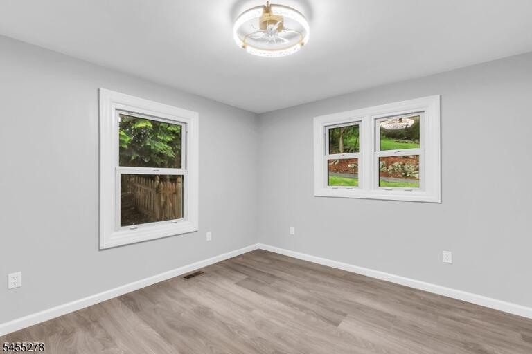 Property listing MLS 4048080 photo 15