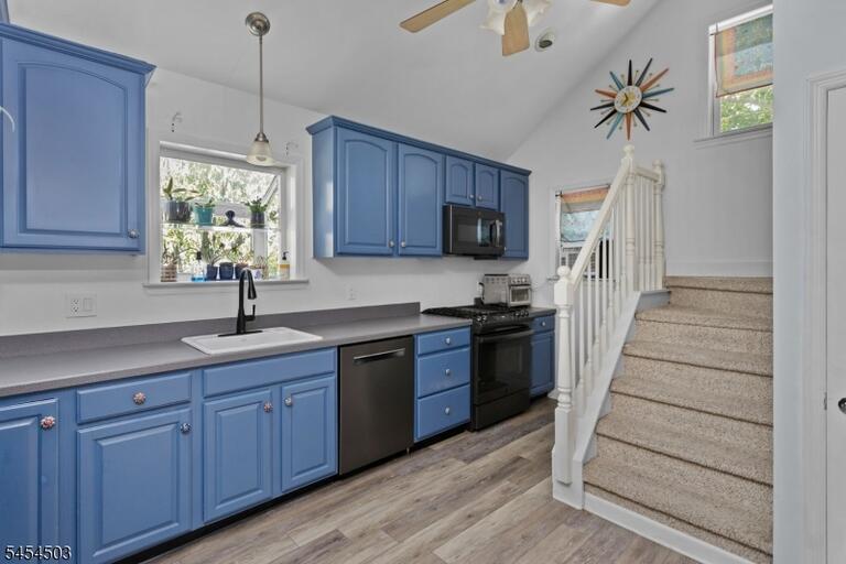 Property listing MLS 4048092 photo 12