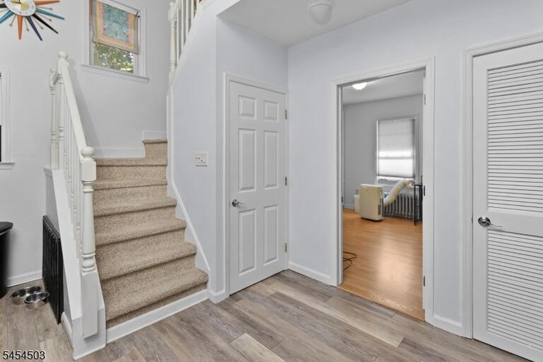 Property listing MLS 4048092 photo 17