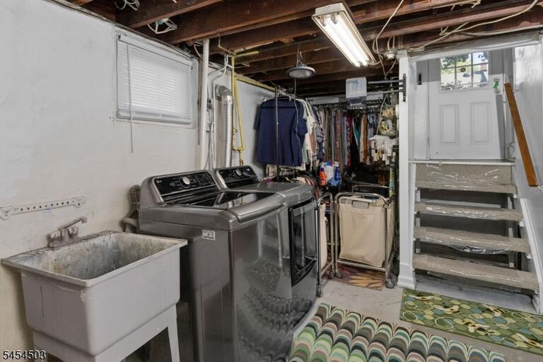 Property listing MLS 4048092 photo 27
