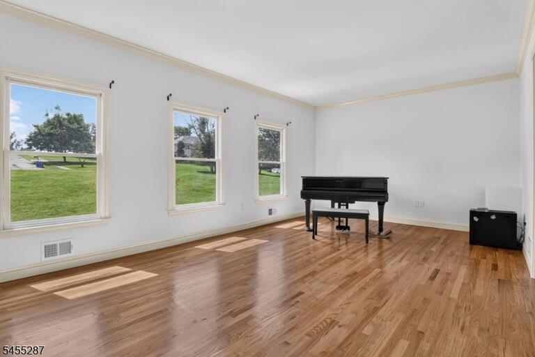 Property listing MLS 4048097 photo 18