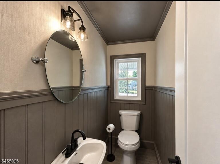 Property listing MLS 4048100 photo 9