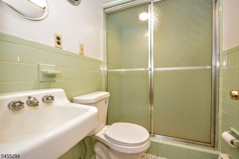 Property listing MLS 4048102 photo 42