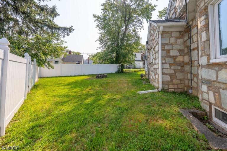 Property listing MLS 4048107 photo 30