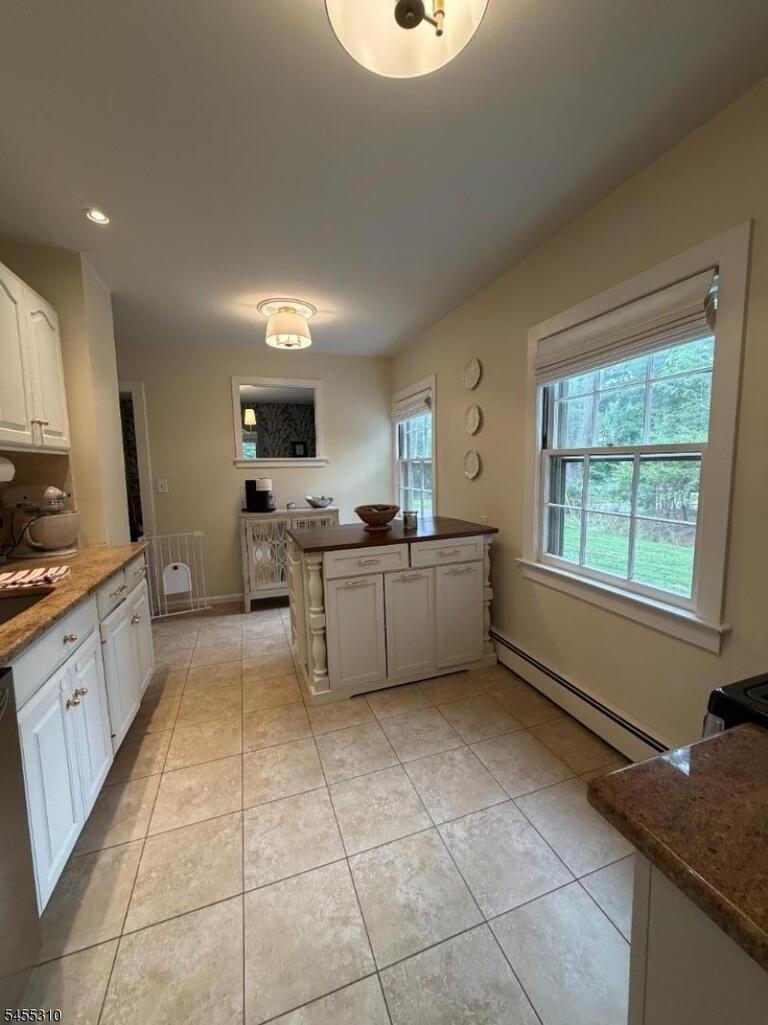 Property listing MLS 4048108 photo 4