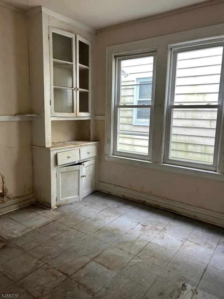 Property listing MLS 4048120 photo 8
