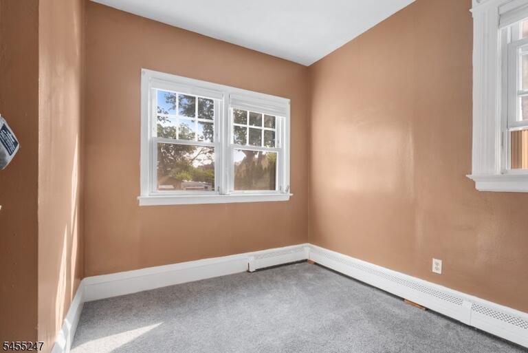 Property listing MLS 4048123 photo 12