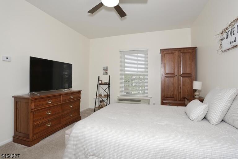 Property listing MLS 4048125 photo 19