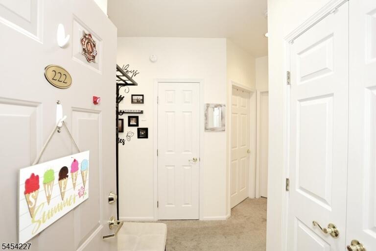 Property listing MLS 4048125 photo 4