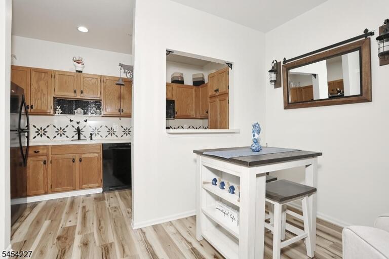 Property listing MLS 4048125 photo 9
