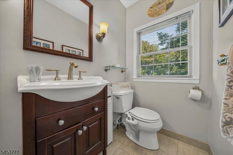 Property listing MLS 4048126 photo 22