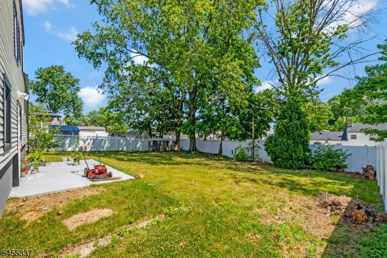Property listing MLS 4048139 photo 26