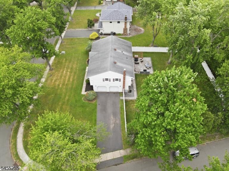 Property listing MLS 4048140 photo 29