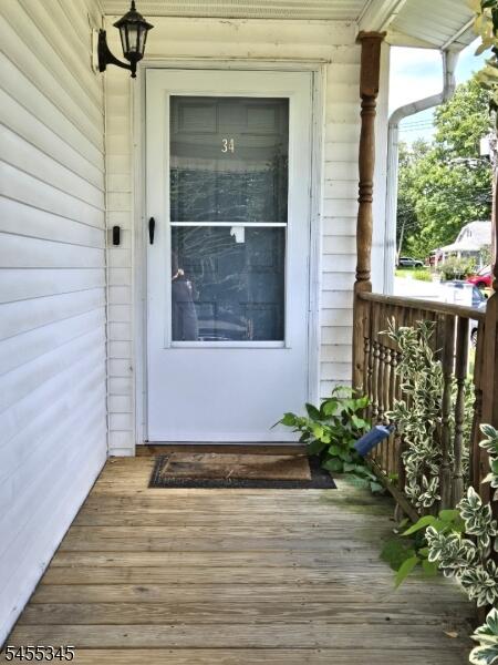 Property listing MLS 4048144 photo 2