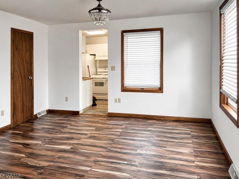 Property listing MLS 4048144 photo 7
