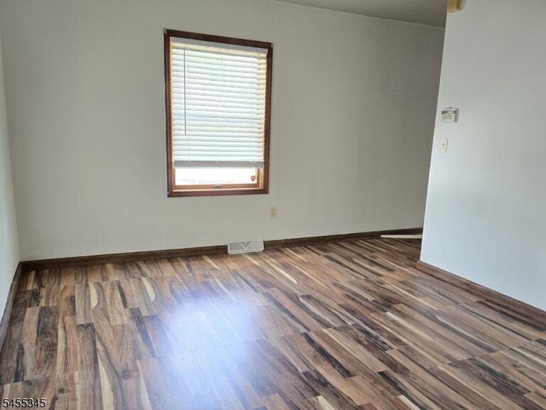 Property listing MLS 4048144 photo 8