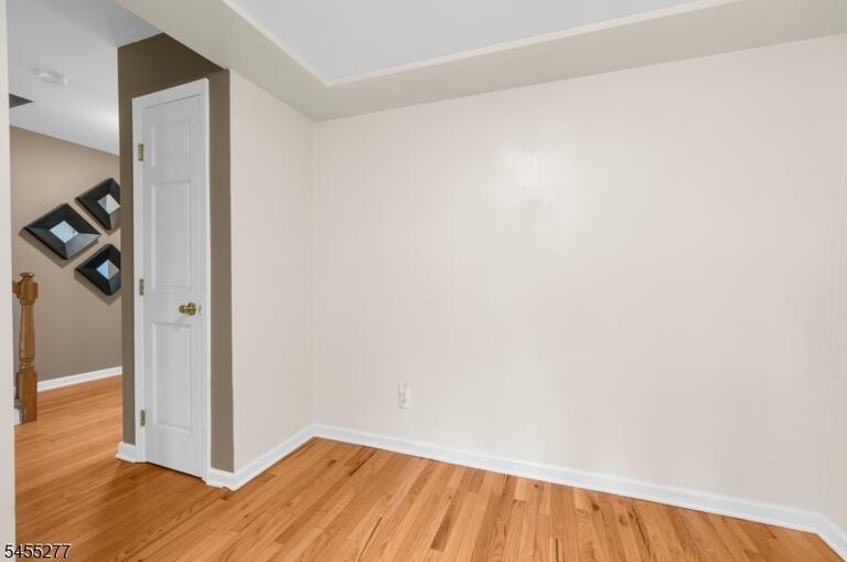 Property listing MLS 4048158 photo 11