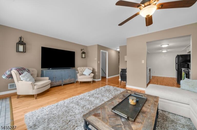 Property listing MLS 4048158 photo 7