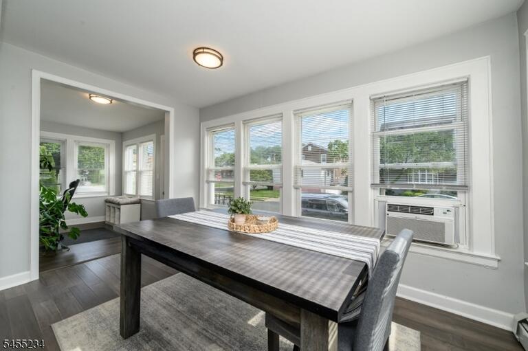 Property listing MLS 4048162 photo 9