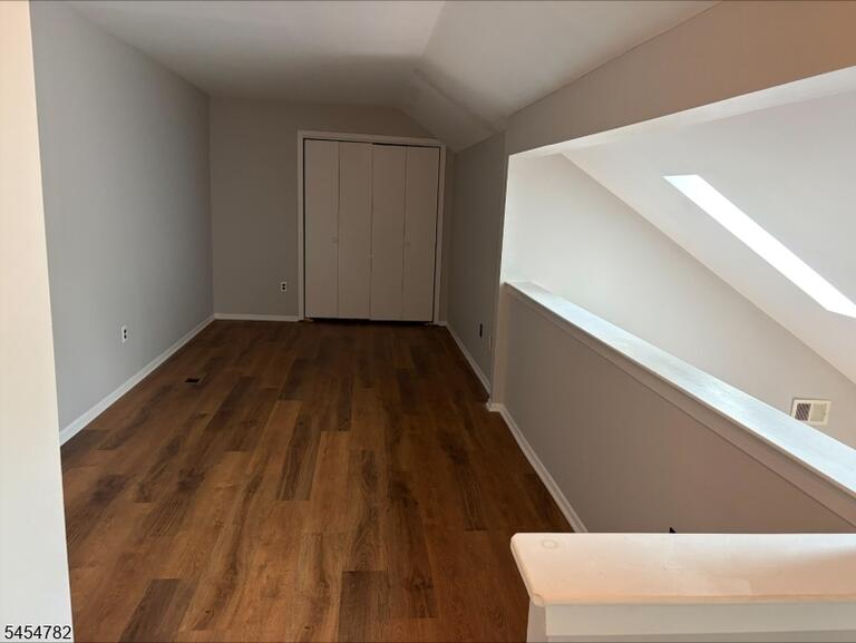 Property listing MLS 4048164 photo 9