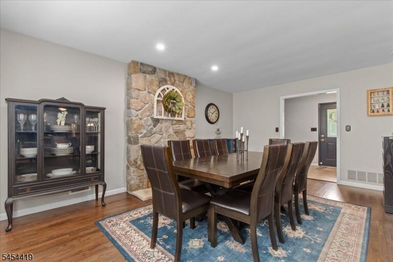 Property listing MLS 4048165 photo 15