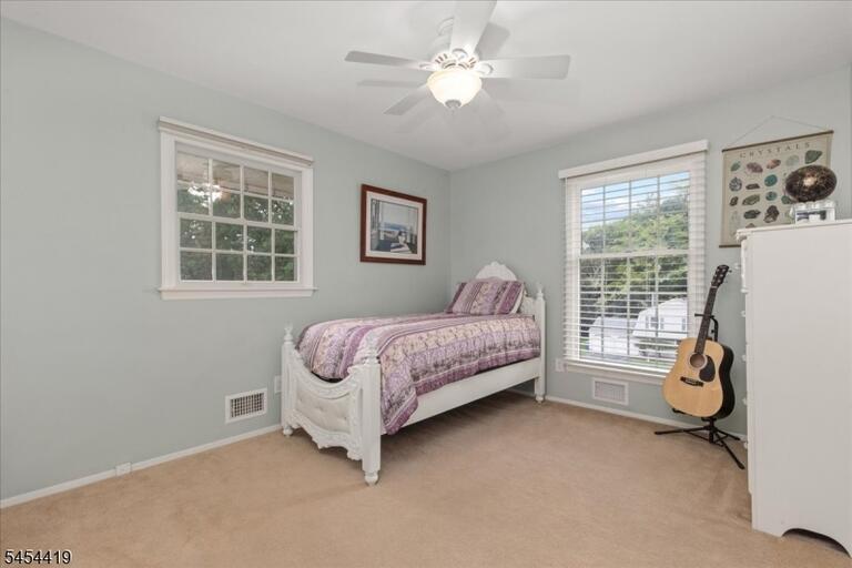 Property listing MLS 4048165 photo 27