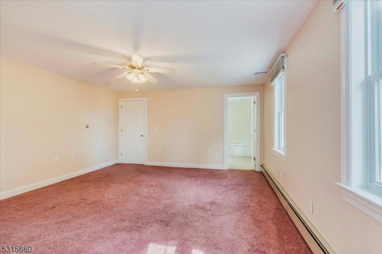Property listing MLS 4048188 photo 25