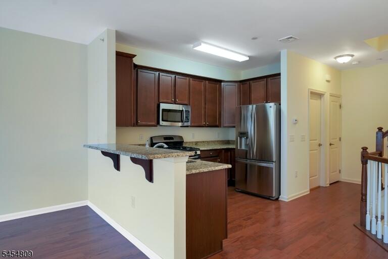 Property listing MLS 4048212 photo 11