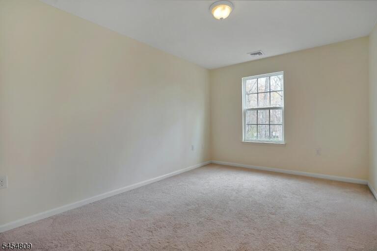Property listing MLS 4048212 photo 14