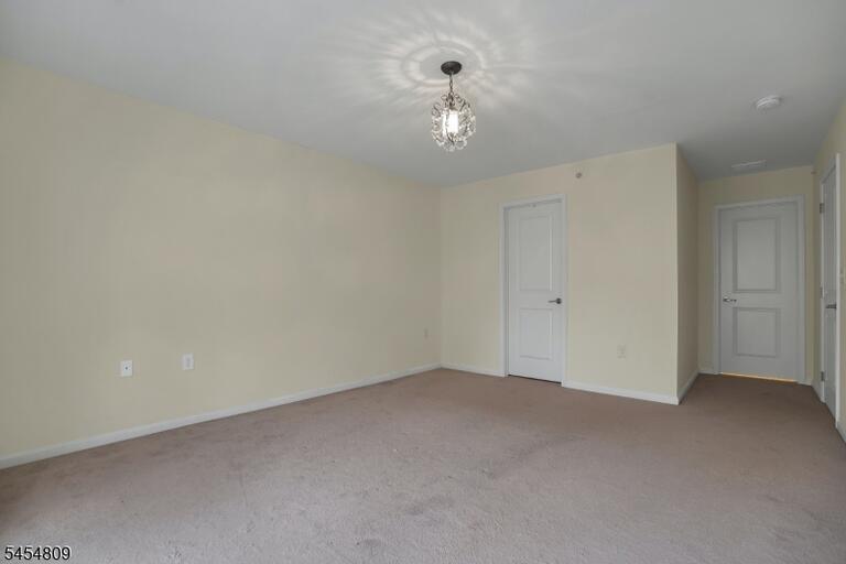 Property listing MLS 4048212 photo 16