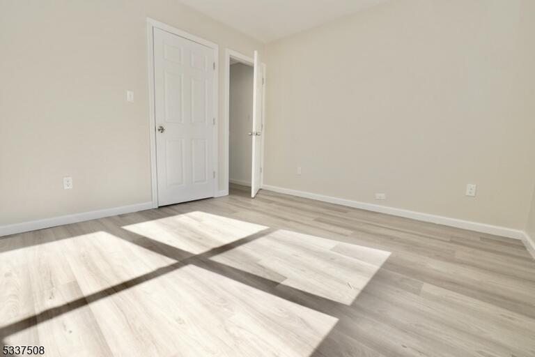 Property listing MLS 4048245 photo 11