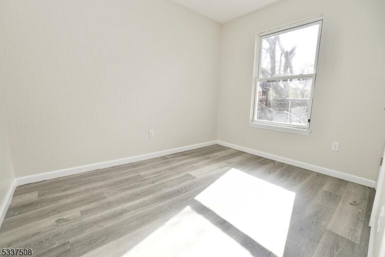 Property listing MLS 4048245 photo 9