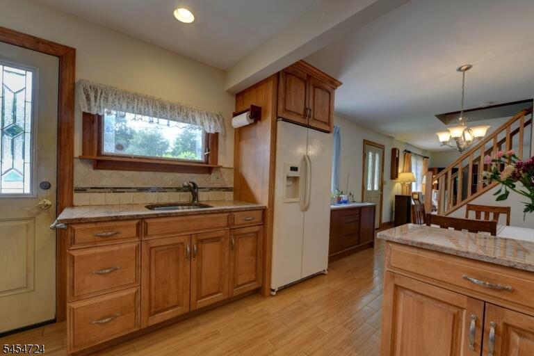 Property listing MLS 4048262 photo 10
