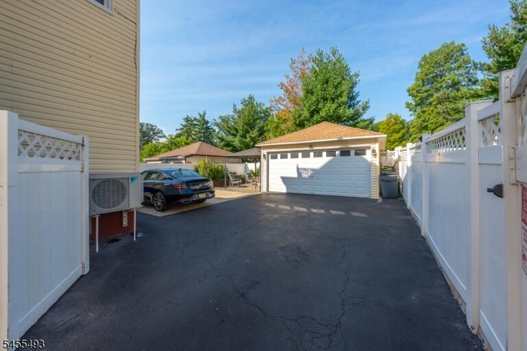 Property listing MLS 4048299 photo 10