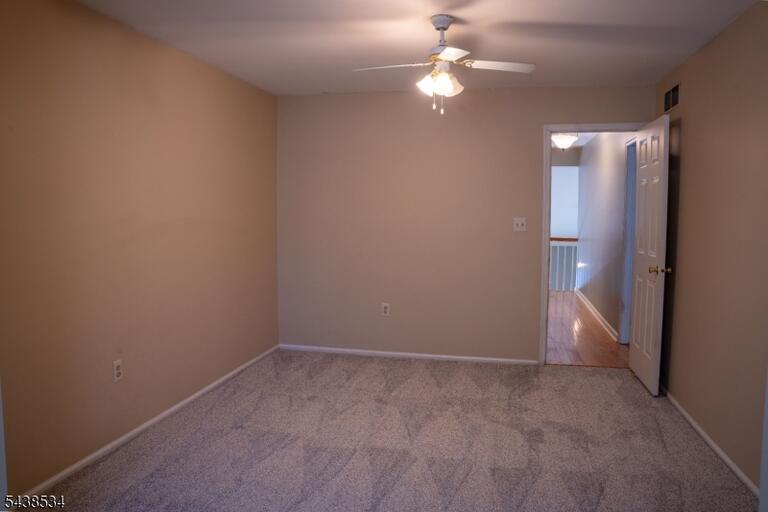 Property listing MLS 4048300 photo 28