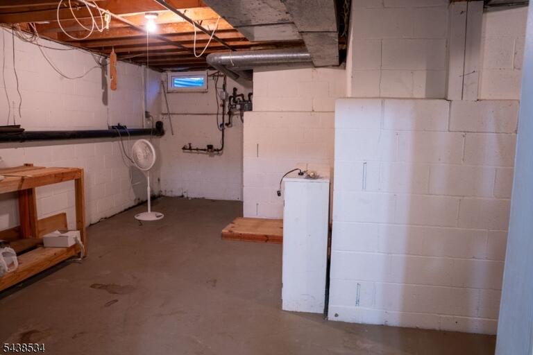 Property listing MLS 4048300 photo 36