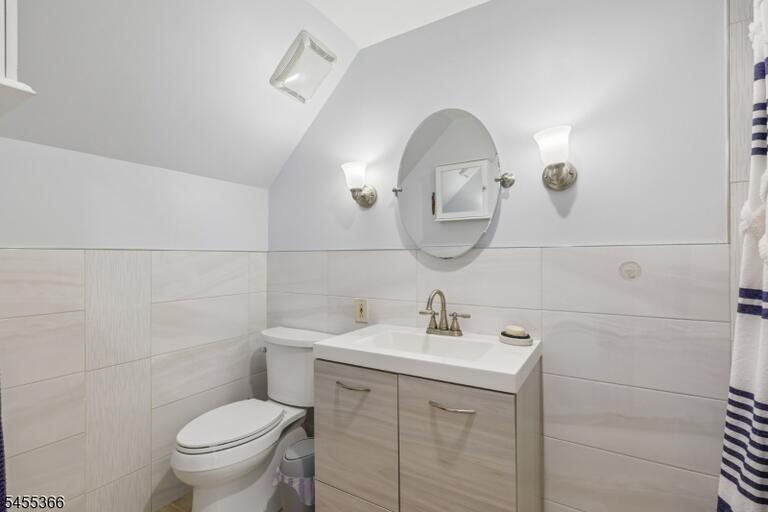 Property listing MLS 4048316 photo 31