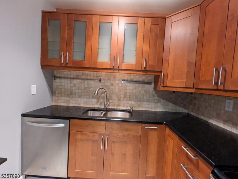 Property listing MLS 4048348 photo 13