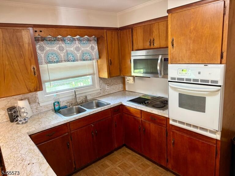 Property listing MLS 4048422 photo 9
